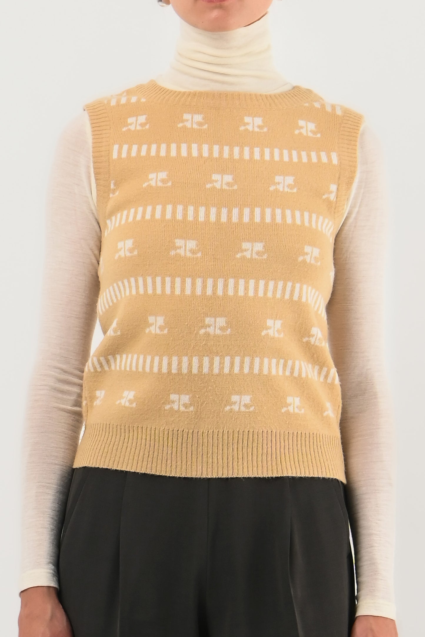 Courrèges – Pull sans manches logotypé