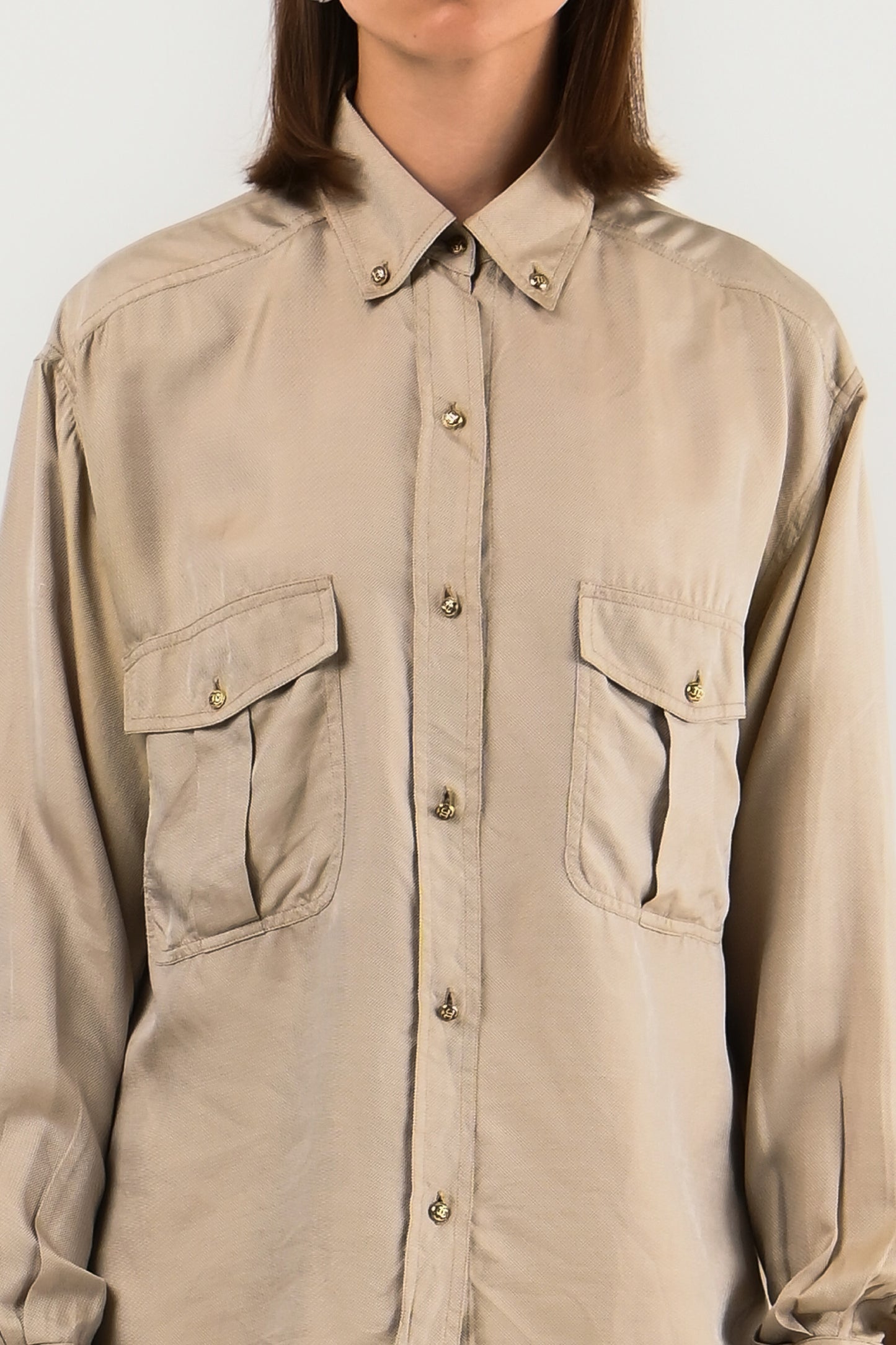 Chanel – Chemise beige siglée