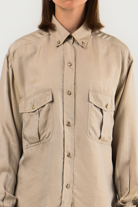 Chanel – Chemise beige siglée