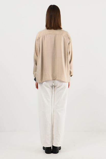 Chanel – Chemise beige siglée